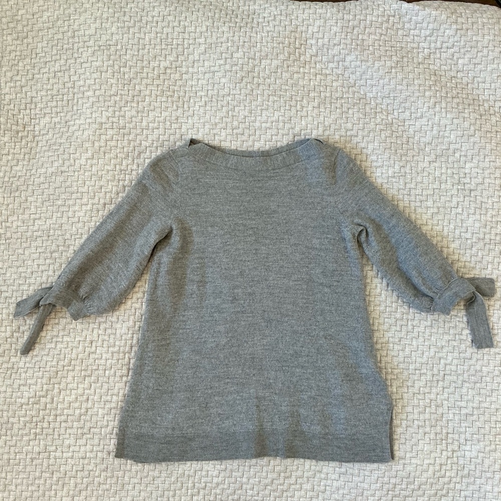 Tahari 100% Extra Fine Merino Wool